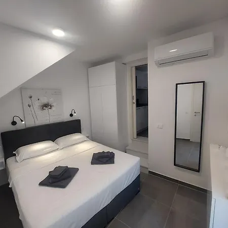 R&b Apartament