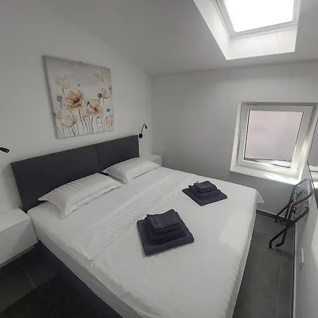 R&b Apartament